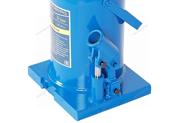 Домкрат бутылочный 32 т