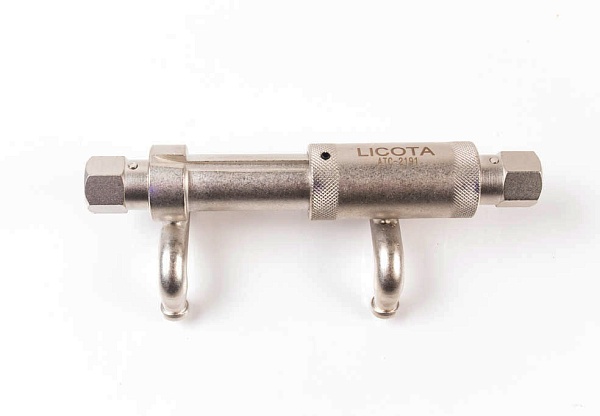 Приспособление для разжатия скоб системы выпуска VAG